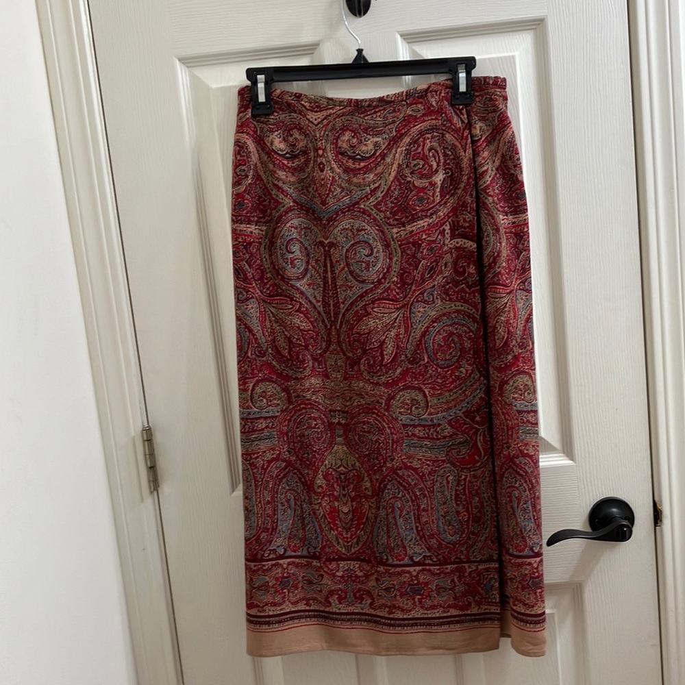 Beautiful Paisley faux wrap skirt 8P